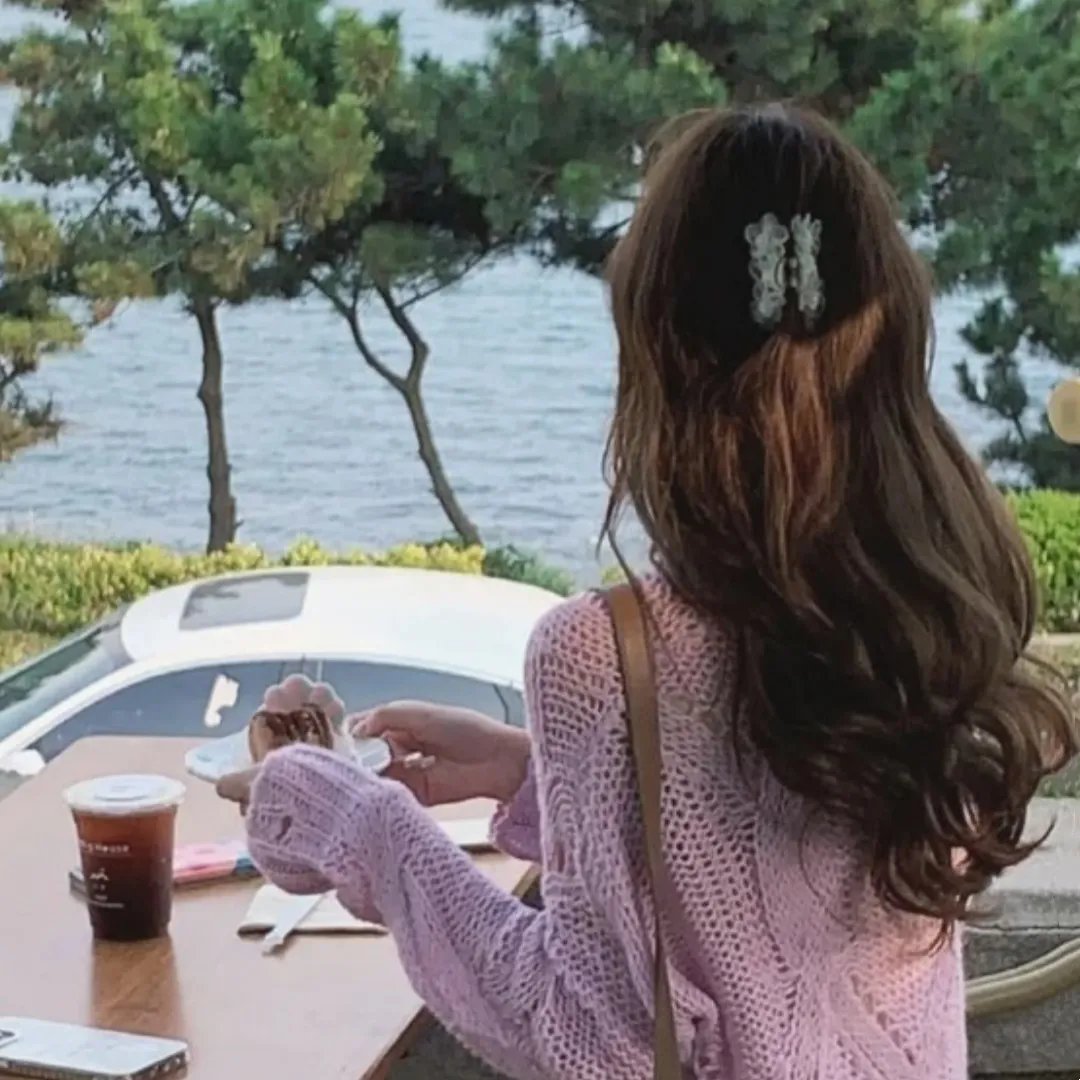 千钧。一发